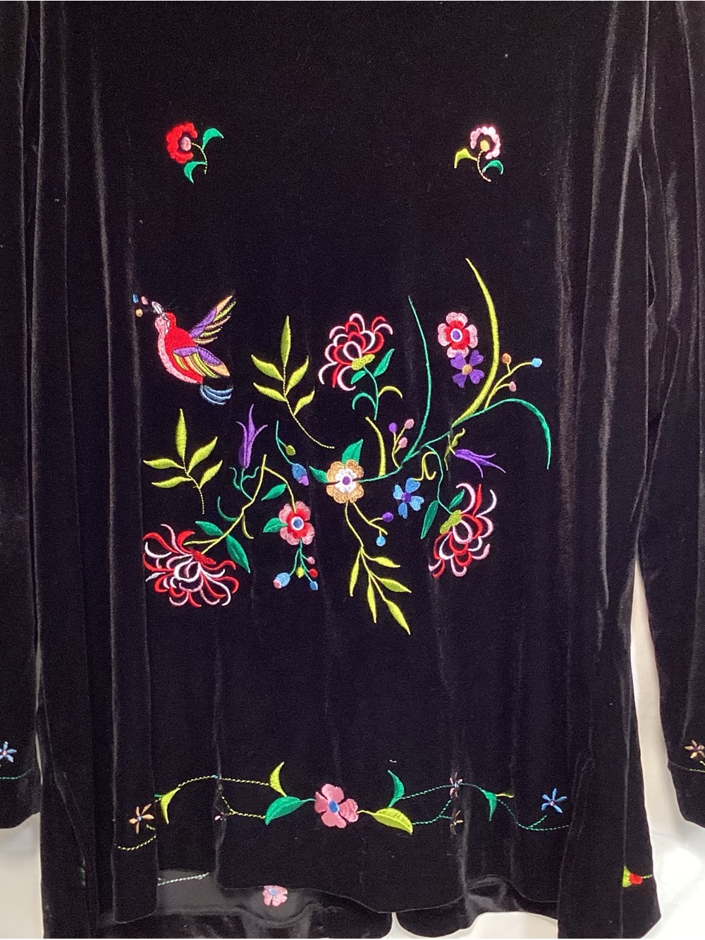 Black Velour Embroidered Susan Graver Floral Button Up Jacket Women’s Size 1X - Picture 4 of 12
